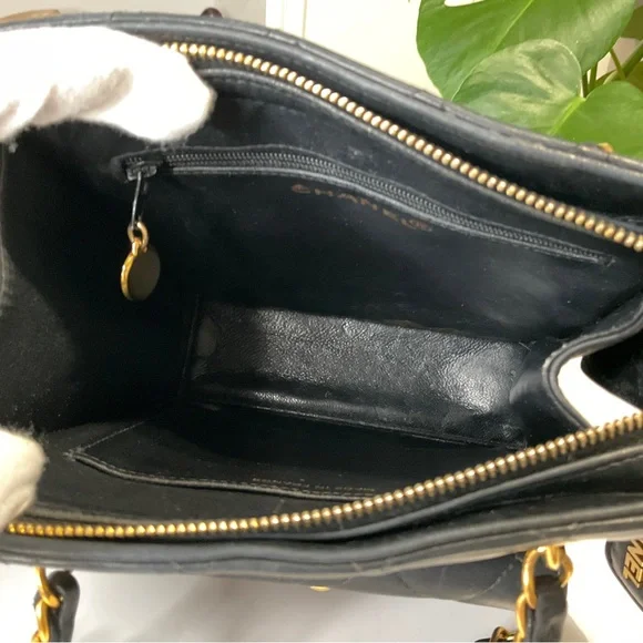 ❌NOT AVAILABLE❌ Vintage 1997 Chanel Navy Blue CC Handbag 24K Gold Hardware - Picture 11 of 16